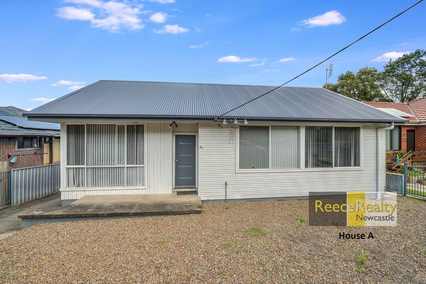 41 University Drive (1/8)