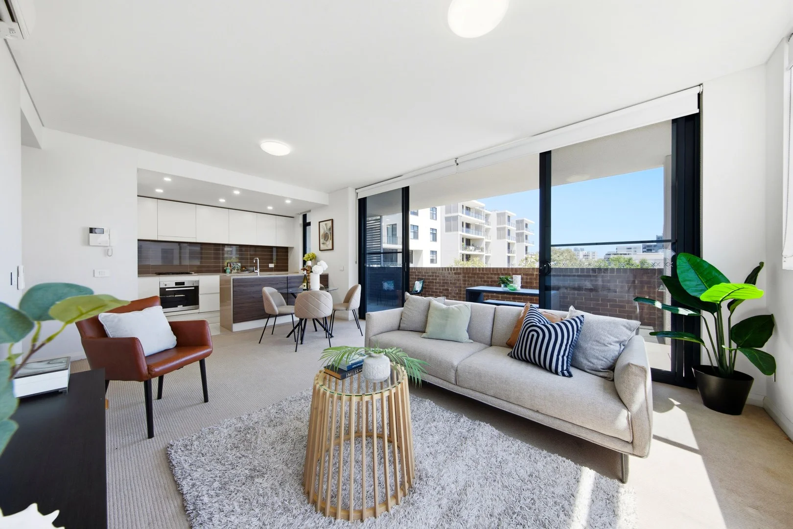 415/16 Baywater Drive (1/17)