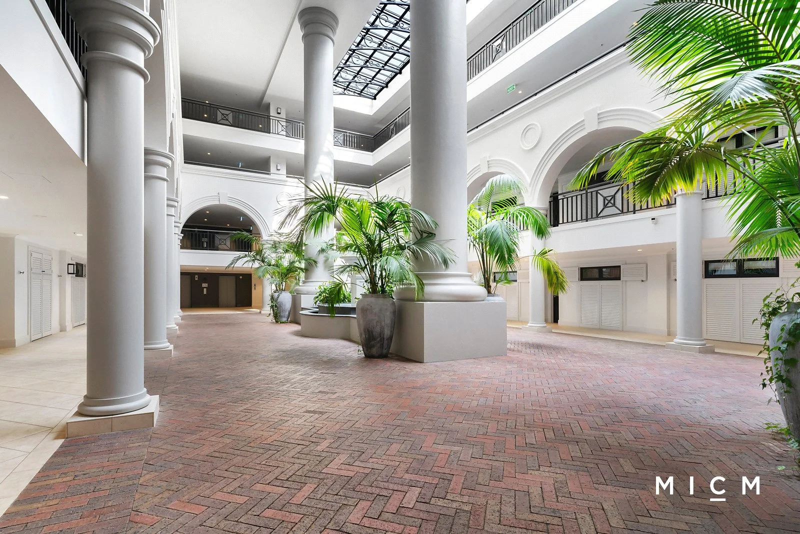416/360 St Kilda Road (1/25)