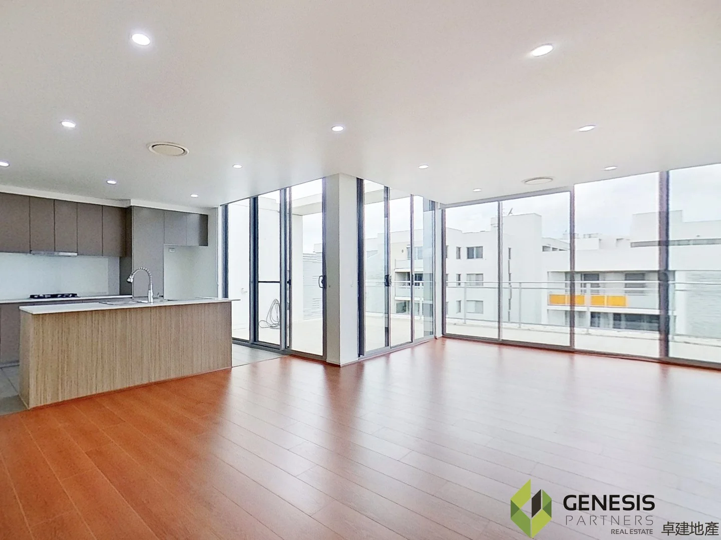 42/44-50 Cooper Street (1/15)