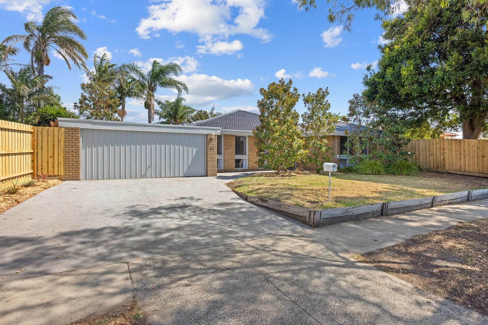 42 Barclay Avenue (1/23)