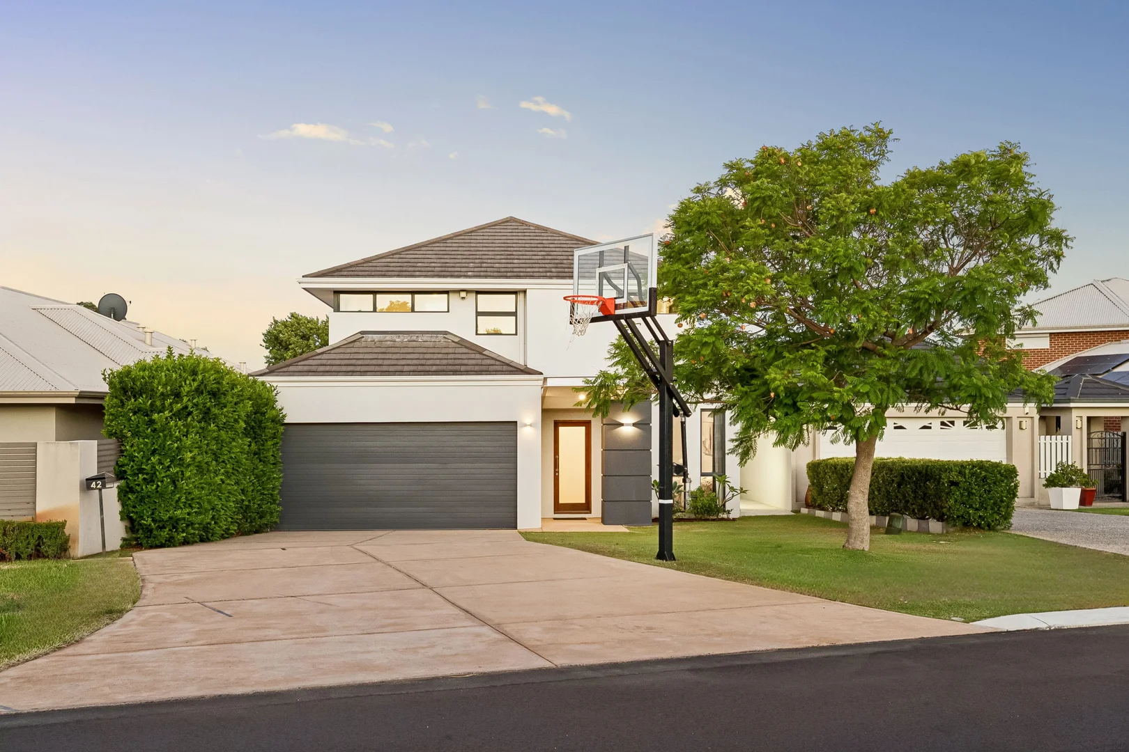 42 Crawshaw Crescent (1/27)