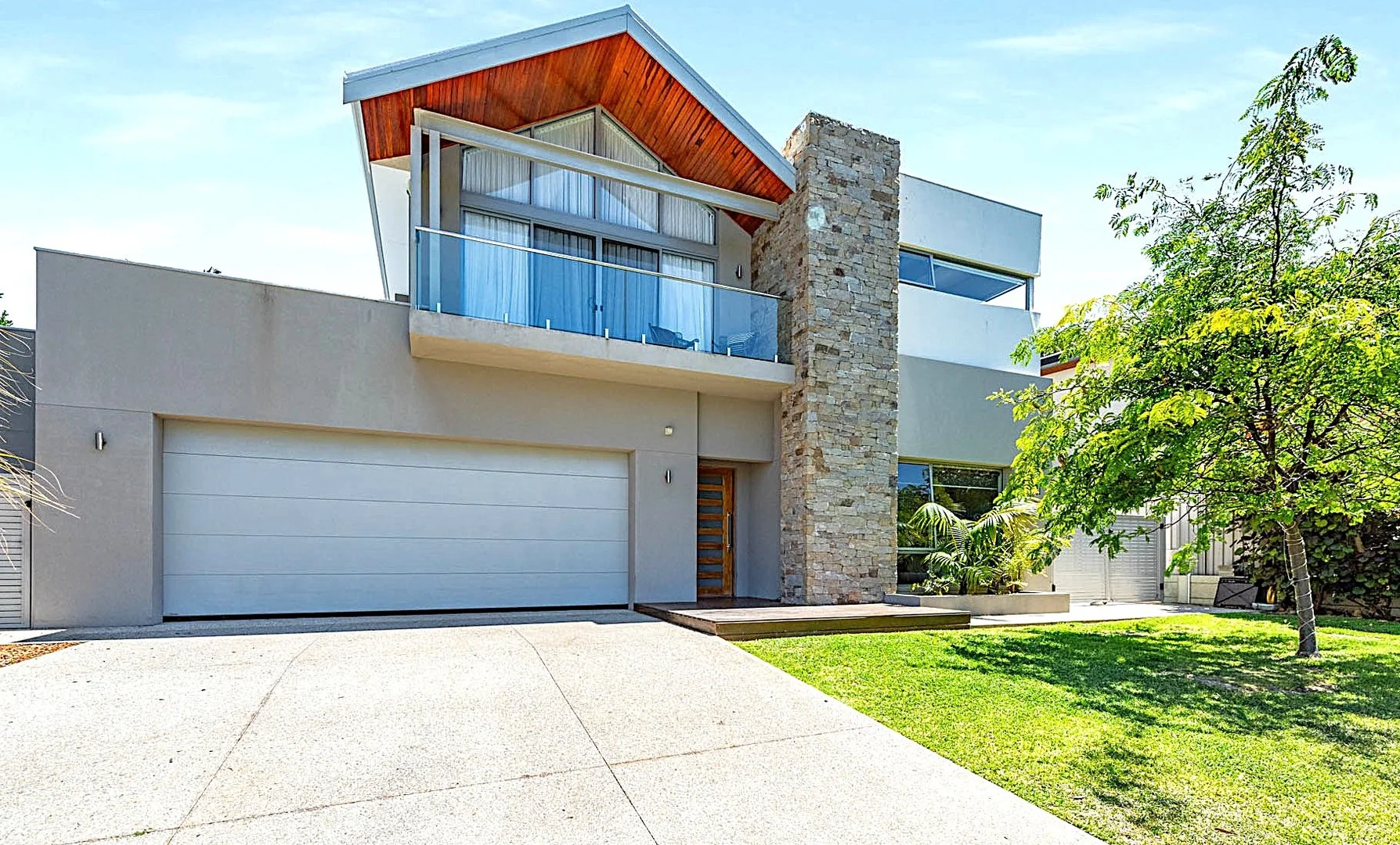 42 Dampier Avenue (1/35)