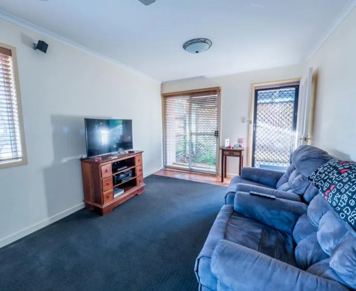 42 Fisher Street - Image 2