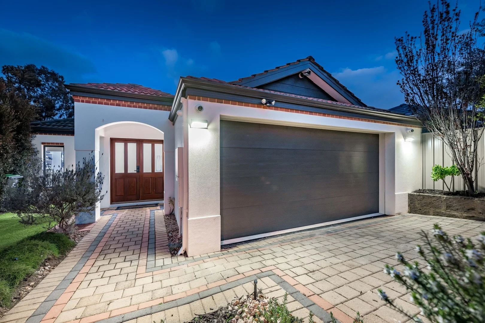 42 Panton Crescent (1/34)