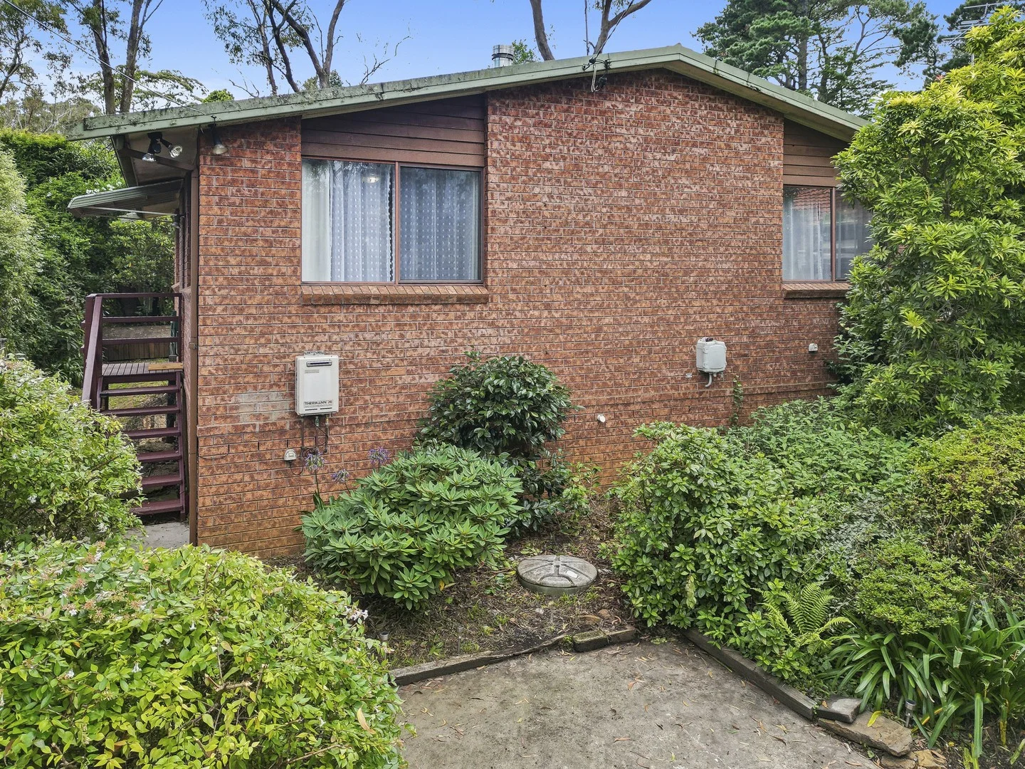 42 Portland Rd (1/10)
