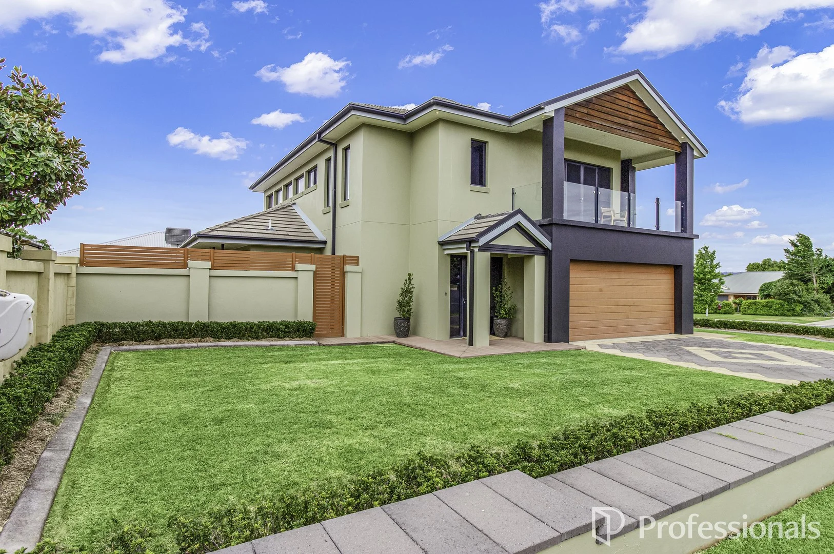 42 Stirling Boulevard (1/1)