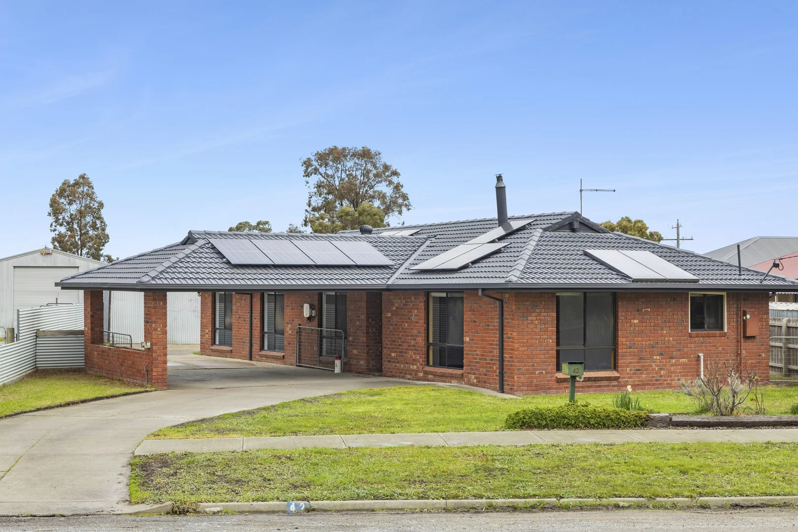 42 Talbot Road (1/3)
