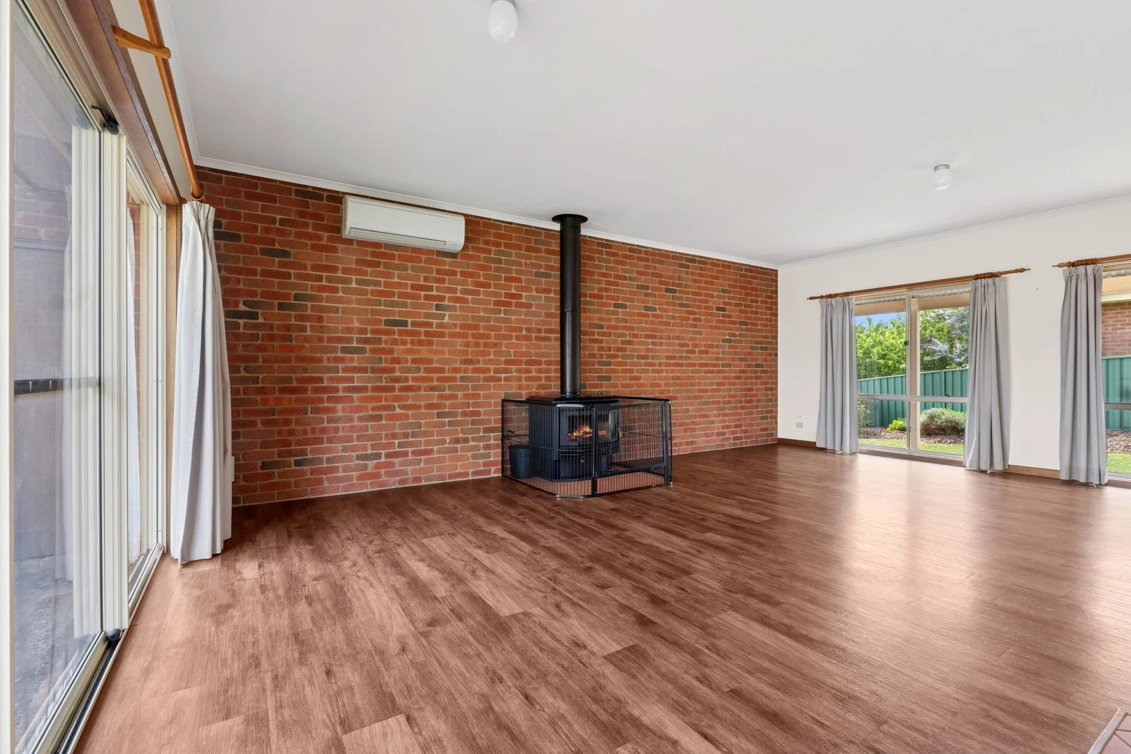 42 Warren Street - Image 4