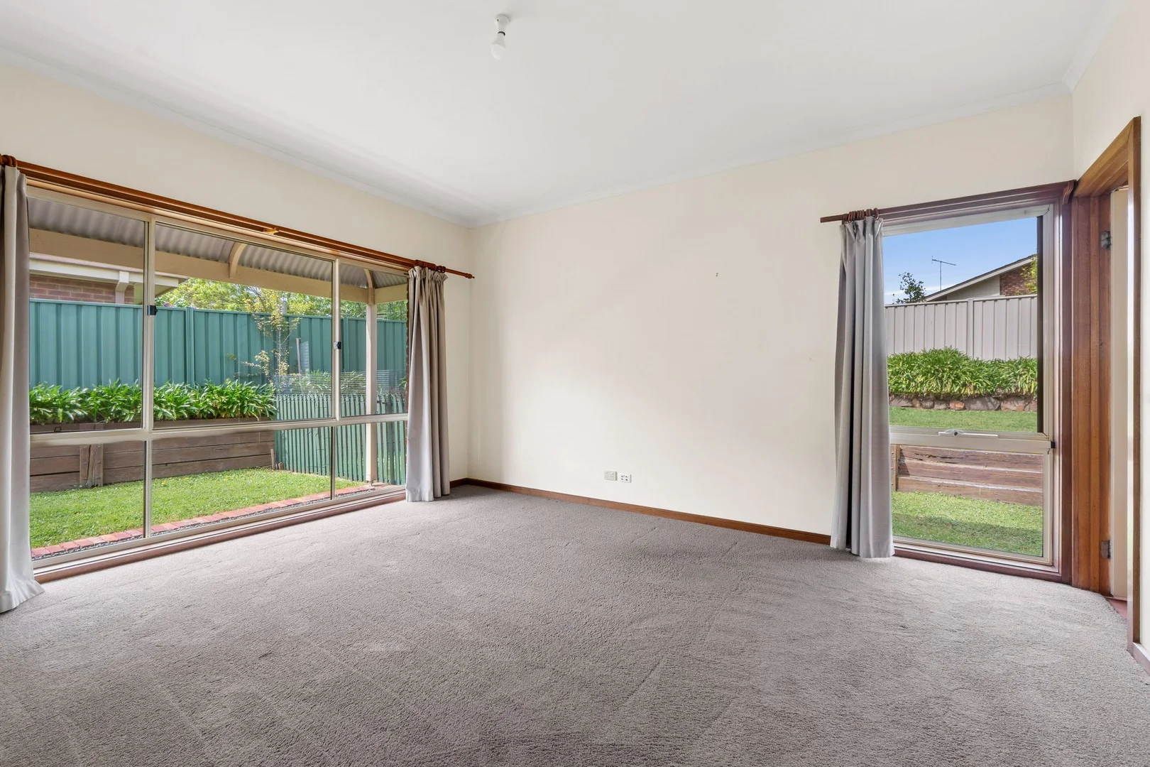 42 Warren Street - Image 5