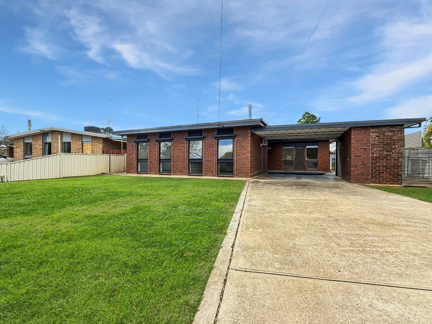 427 Wilkinson Street (1/14)
