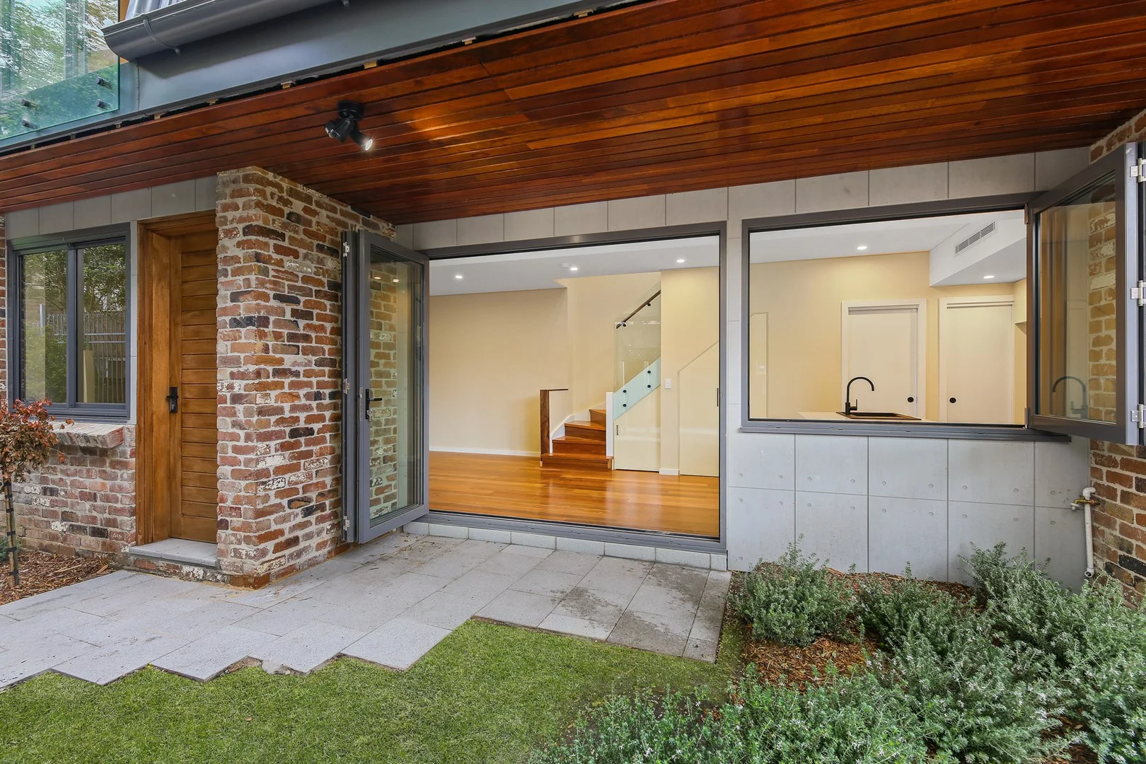 427A Darling Street (1/1)