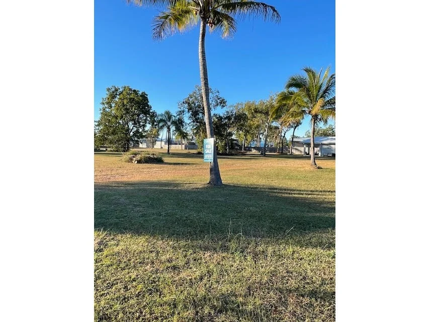 42a 42a CONDER PARADE (Lot 2) (1/12)