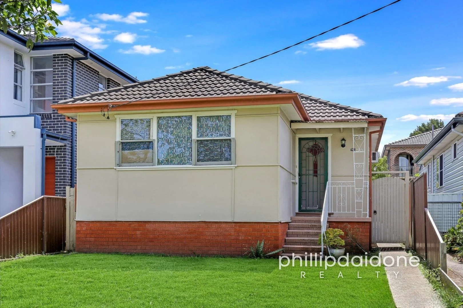 42a Third Avenue (1/1)