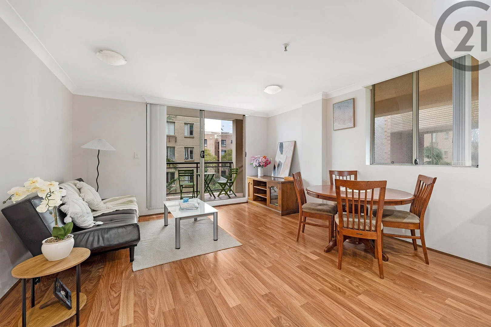 43/17 MacMahon Street (1/9)