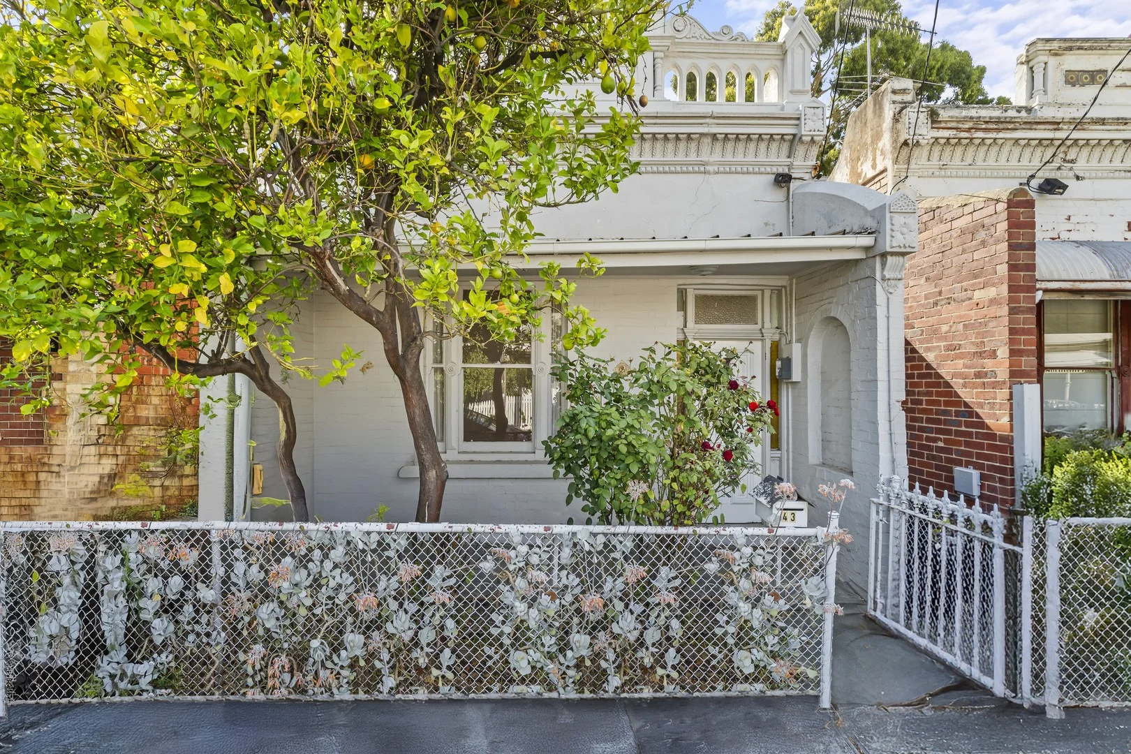 43 Chestnut Street (1/11)