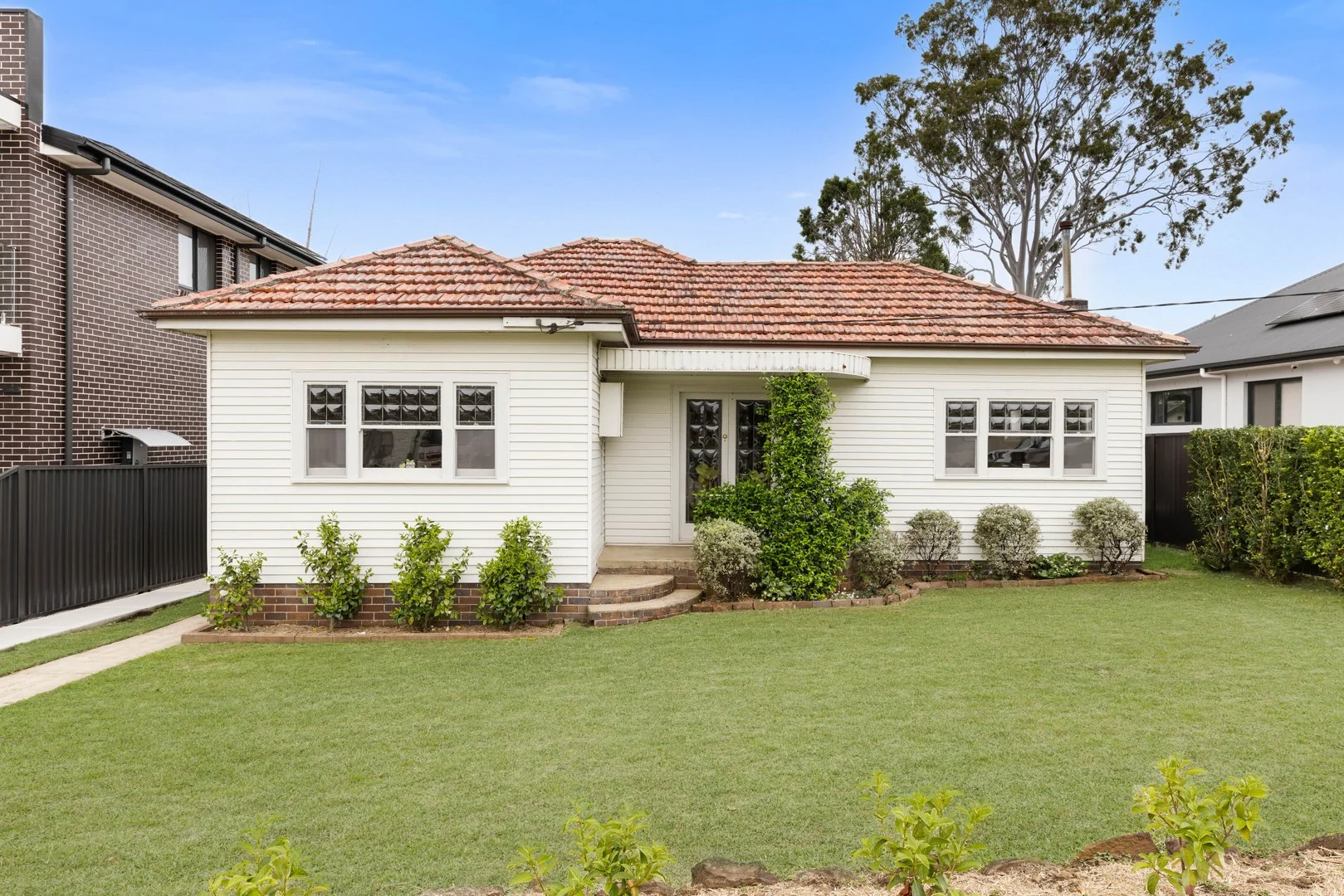 43 Haig Street (1/11)