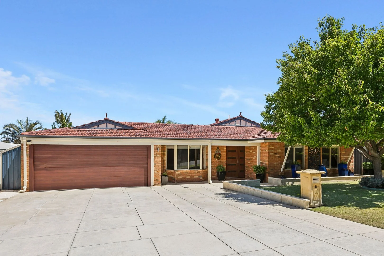 43 Sandover Crescent (1/27)