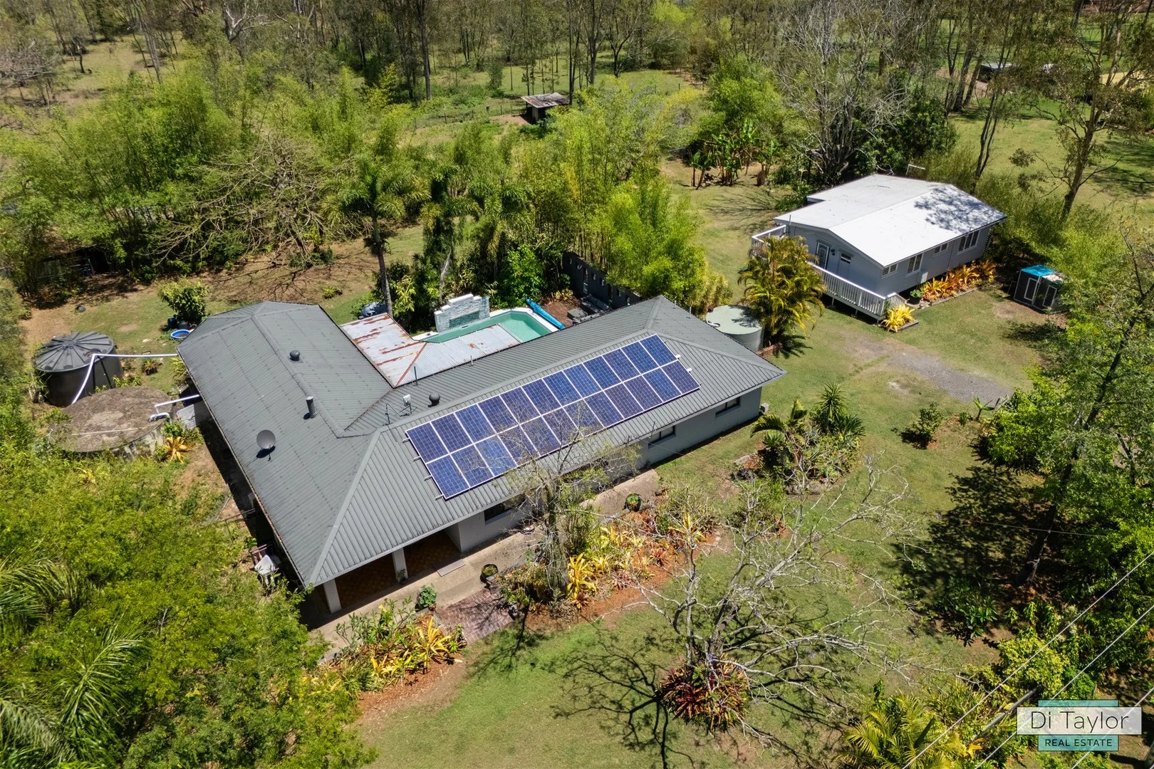 44-46 Mellody Lane (1/37)