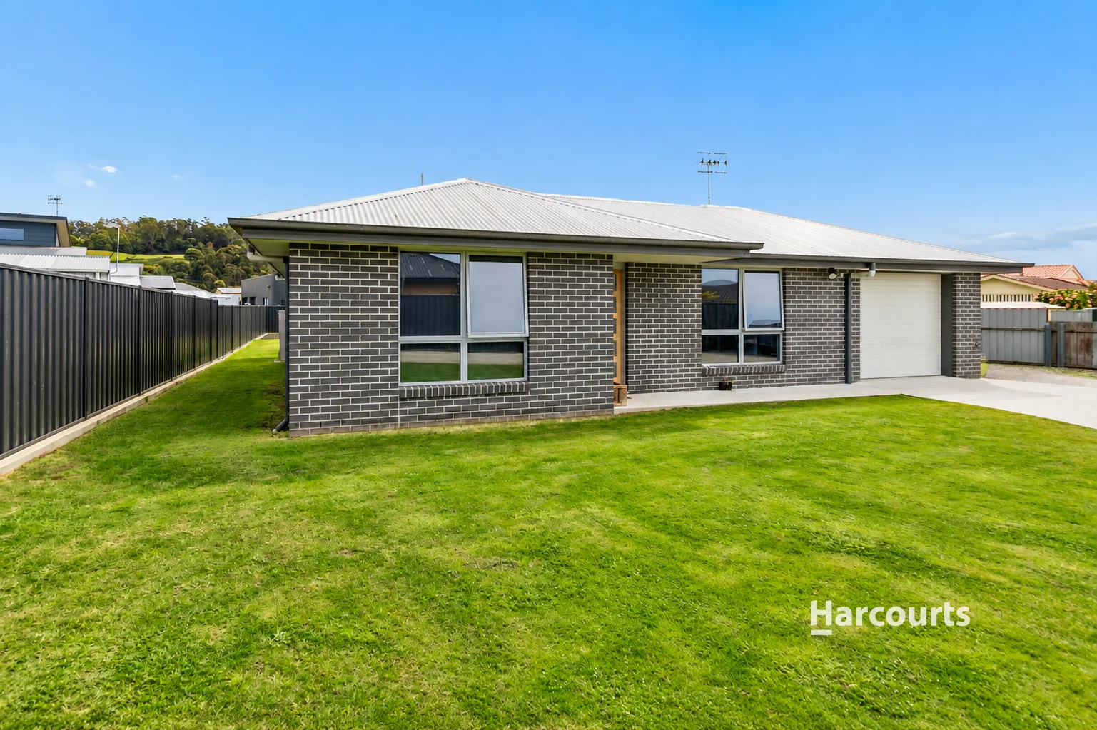 44 Explorer Drive - Image 2