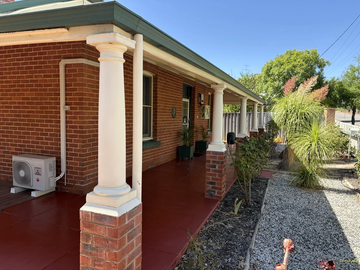 44 Hunt Road (1/1)