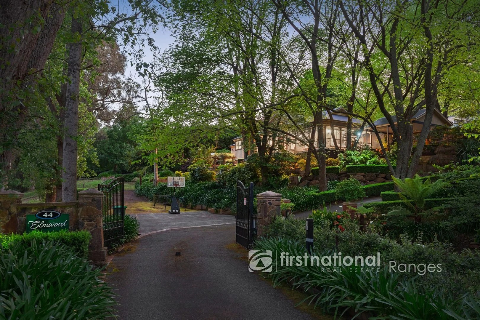 44 Old Beaconsfield Road (1/31)
