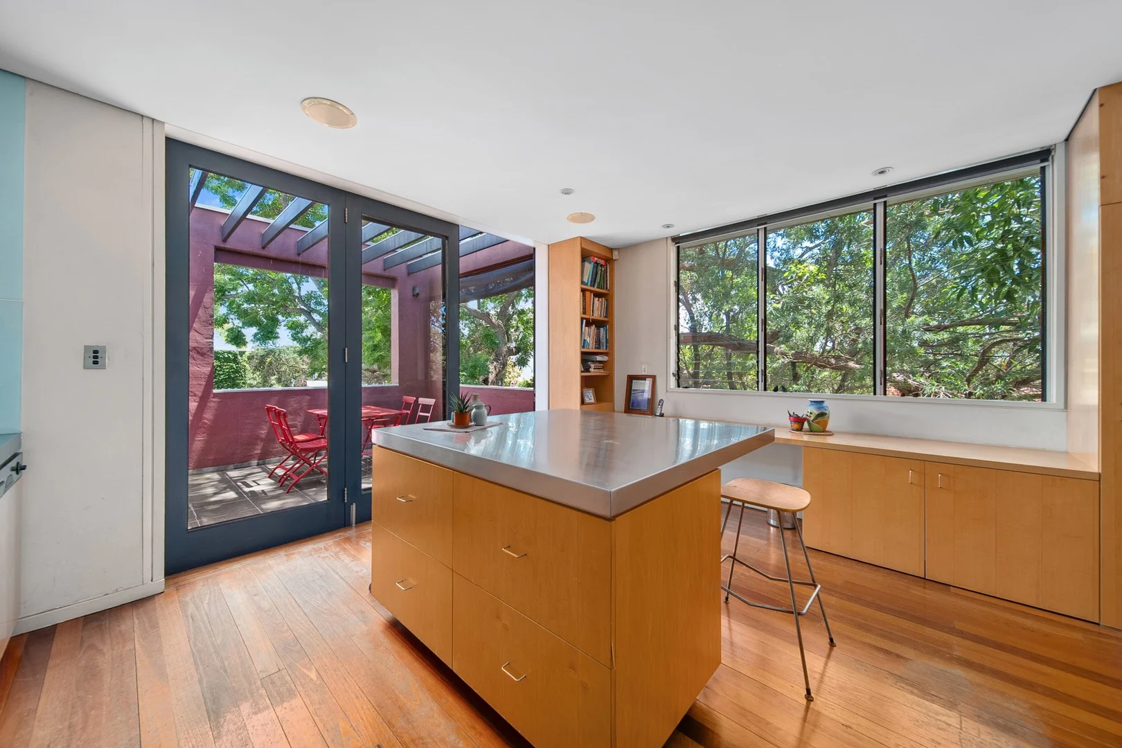 44 Stafford Street (1/22)