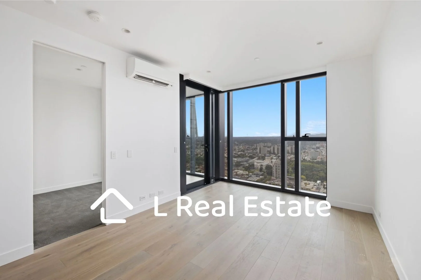 4417/160 Victoria Street (1/23)
