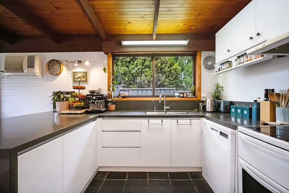 45 Laidlaw Street (1/11)