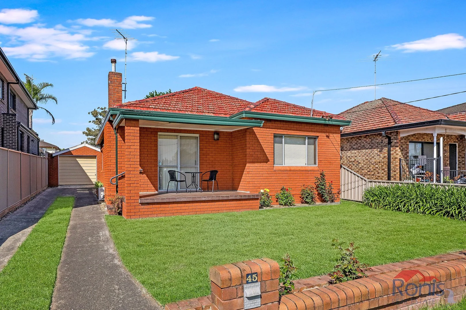 45 Shenstone Road (1/1)