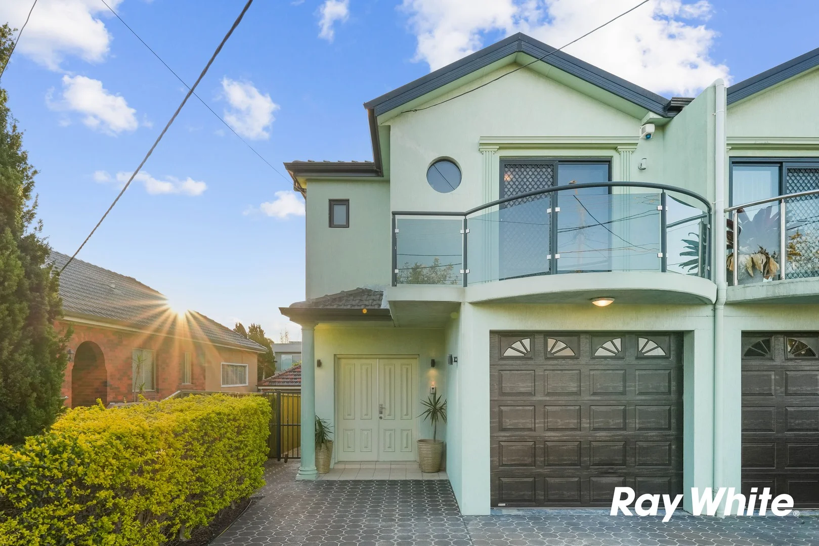 46 General Holmes Drive (1/15)