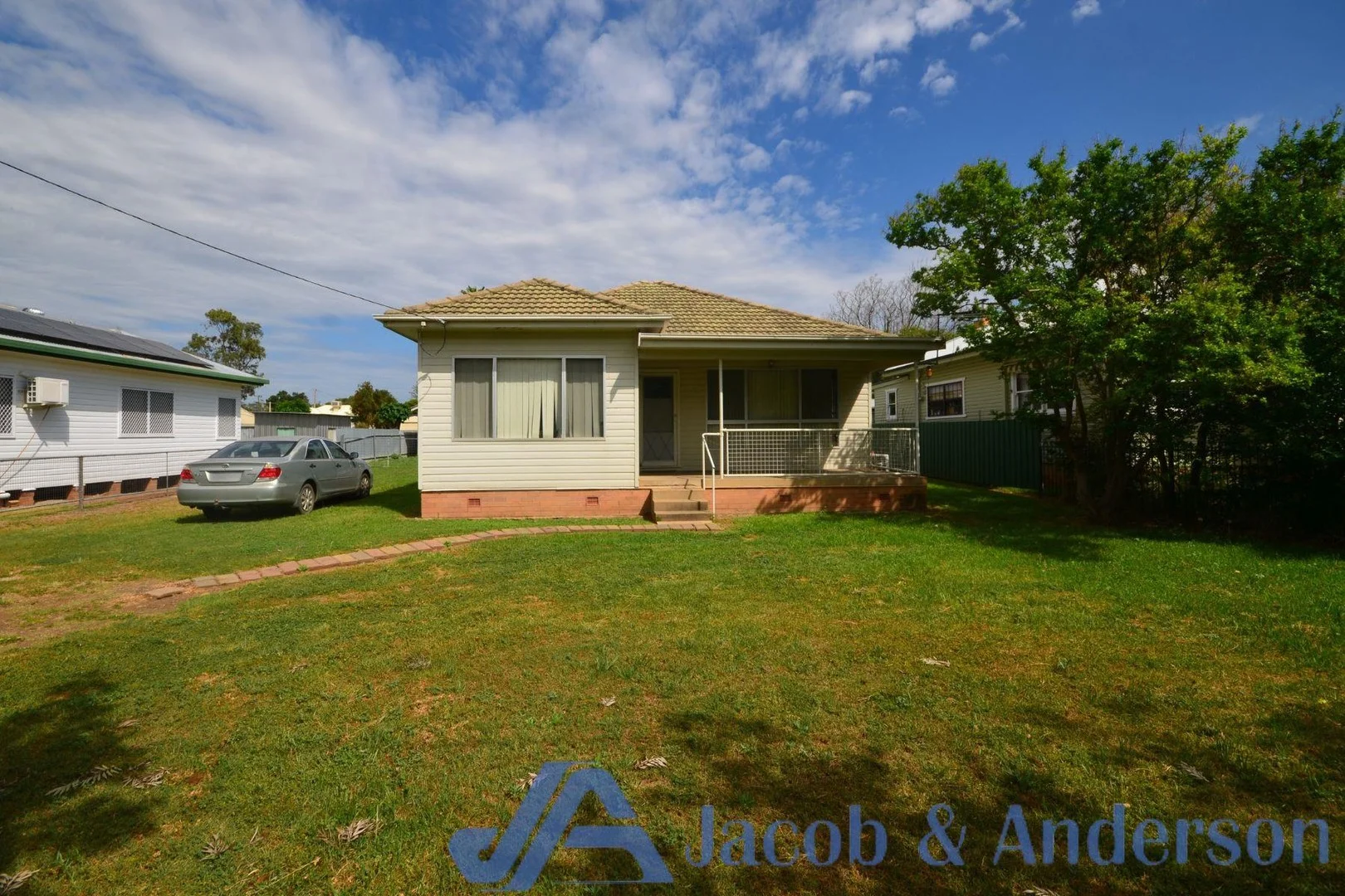 46 Laidlaw Street (1/12)
