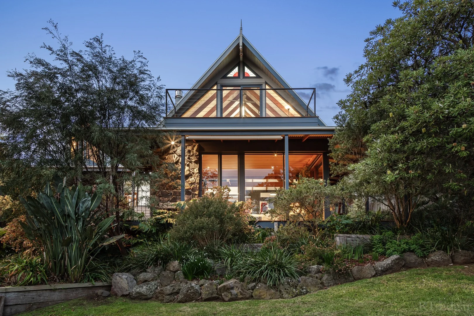 46 Riviera Crescent - Image 2