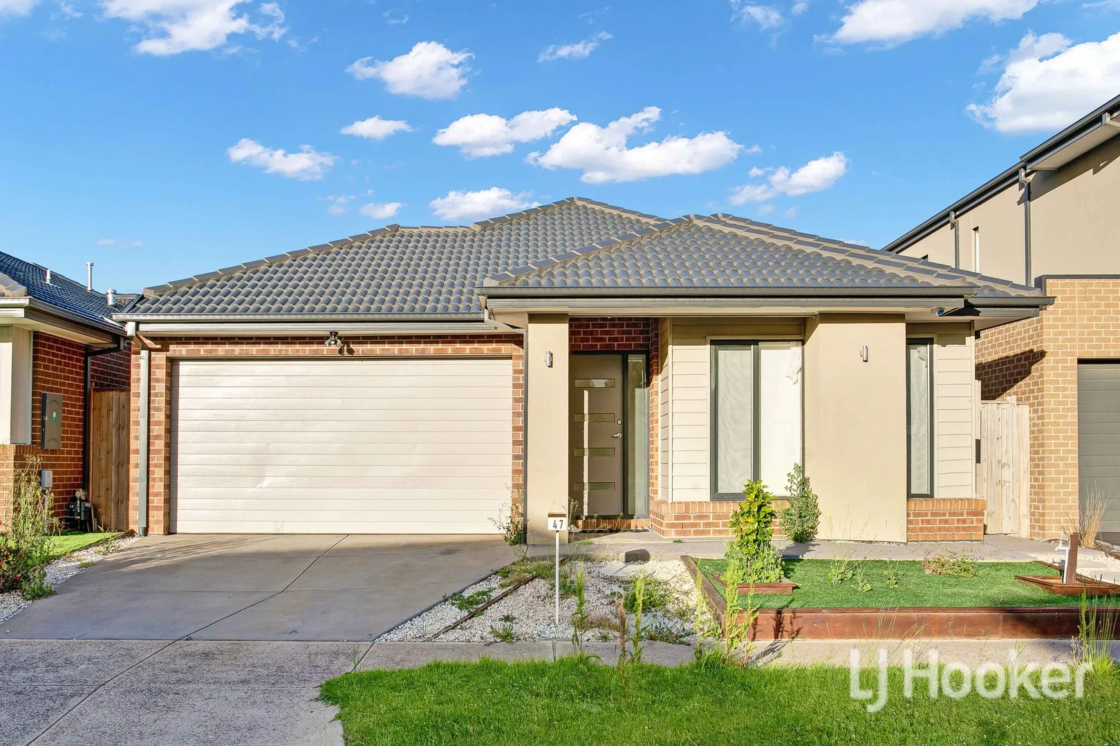 47 Bruckner Drive (1/11)