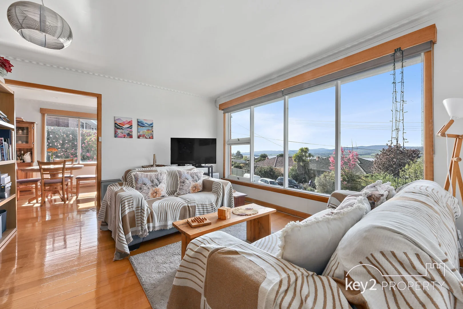 47 Dion Crescent - Image 3