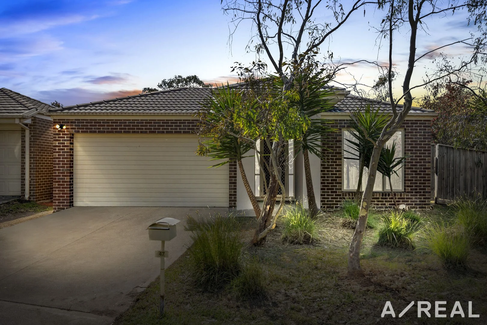 47 Vantage Point Boulevard (1/12)