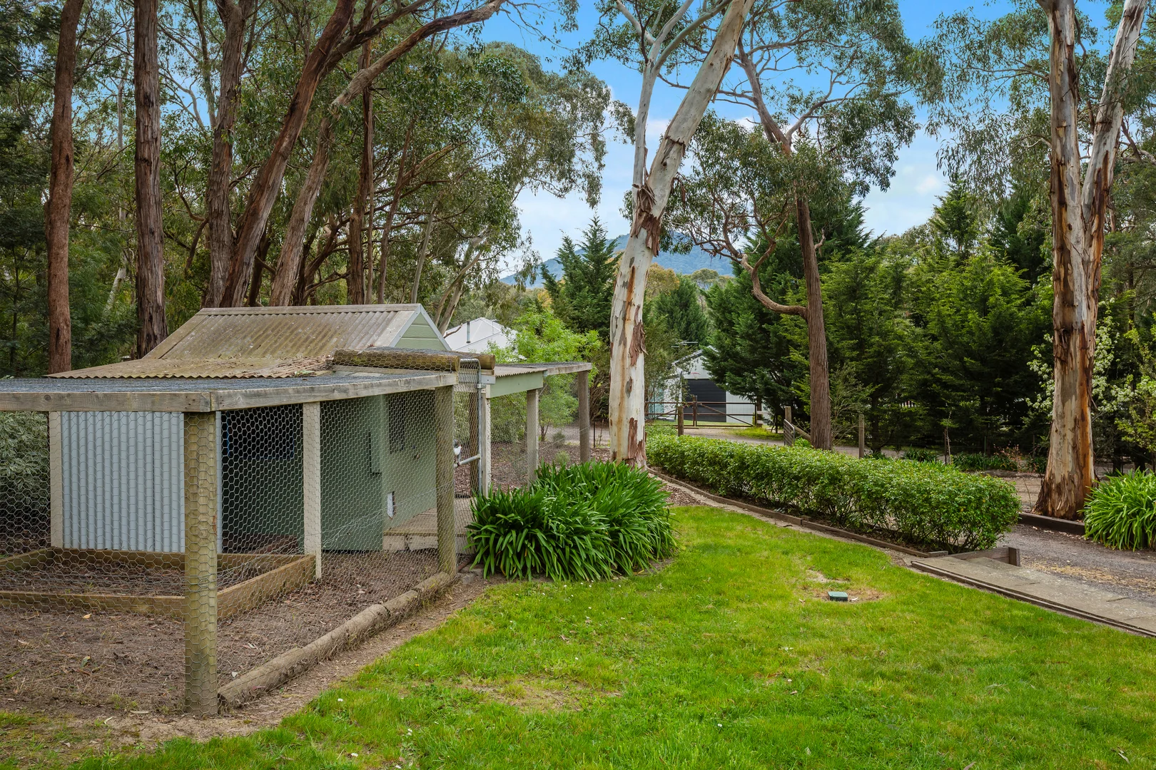 48 Grandview Avenue - Image 3