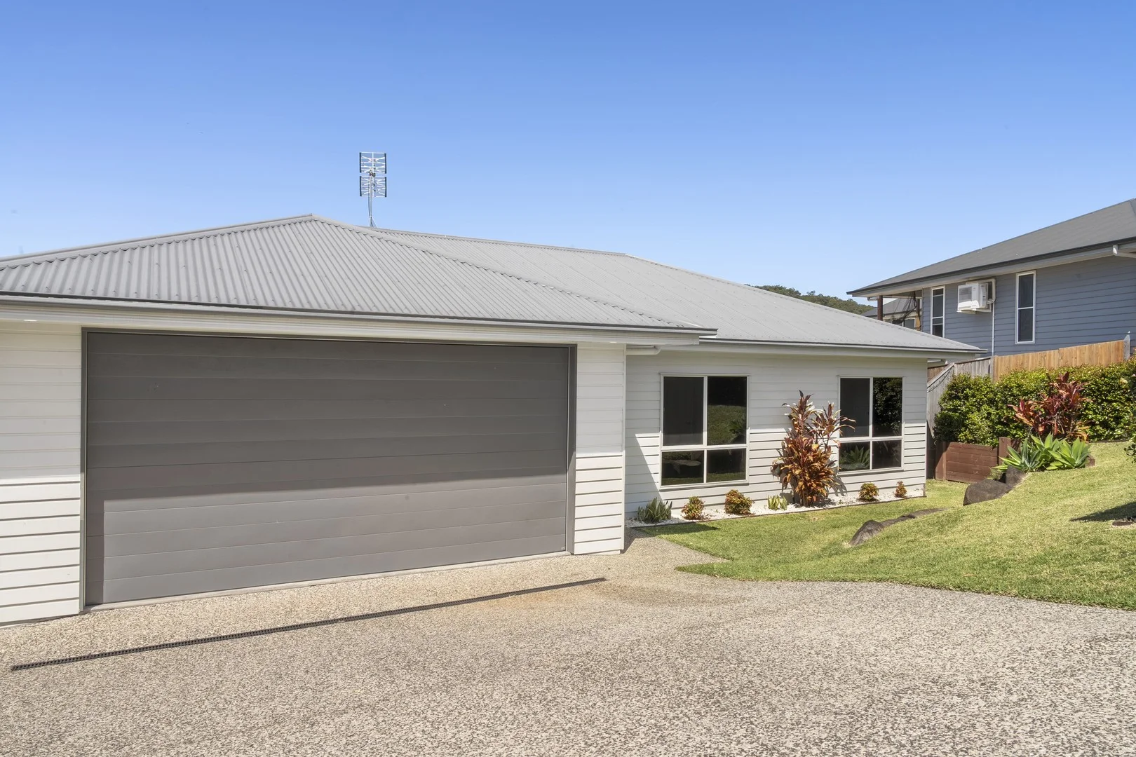 48 Maroochy Circuit (1/1)
