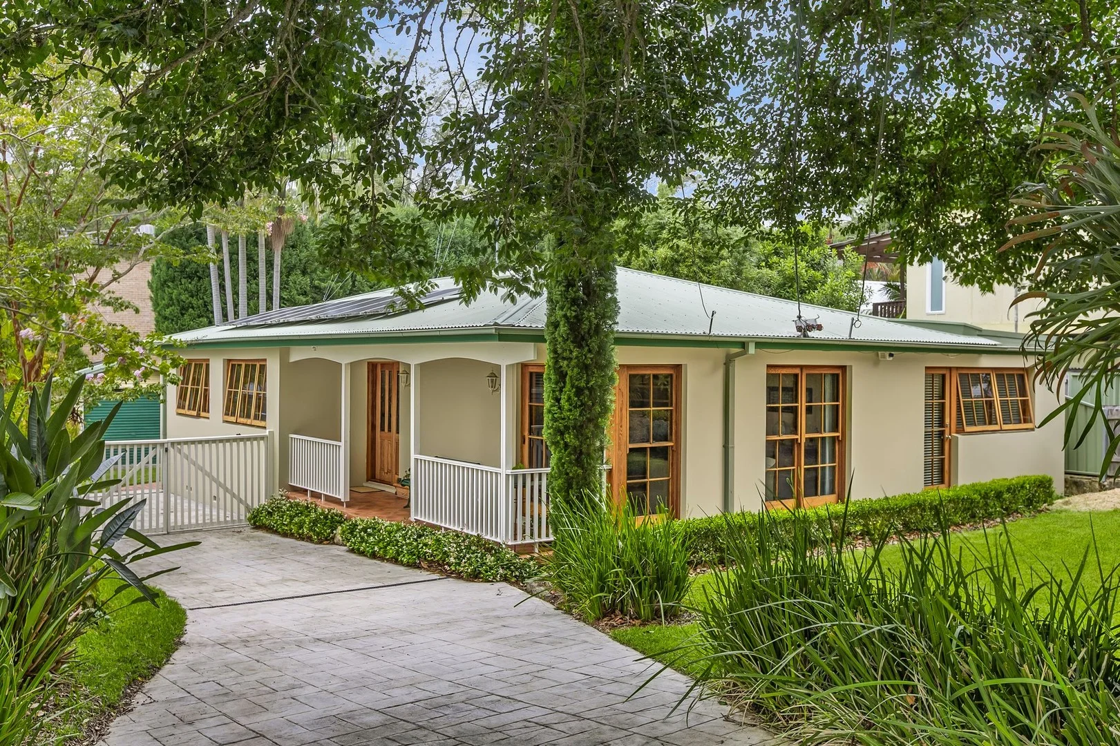 48 Maxwell Street (1/14)