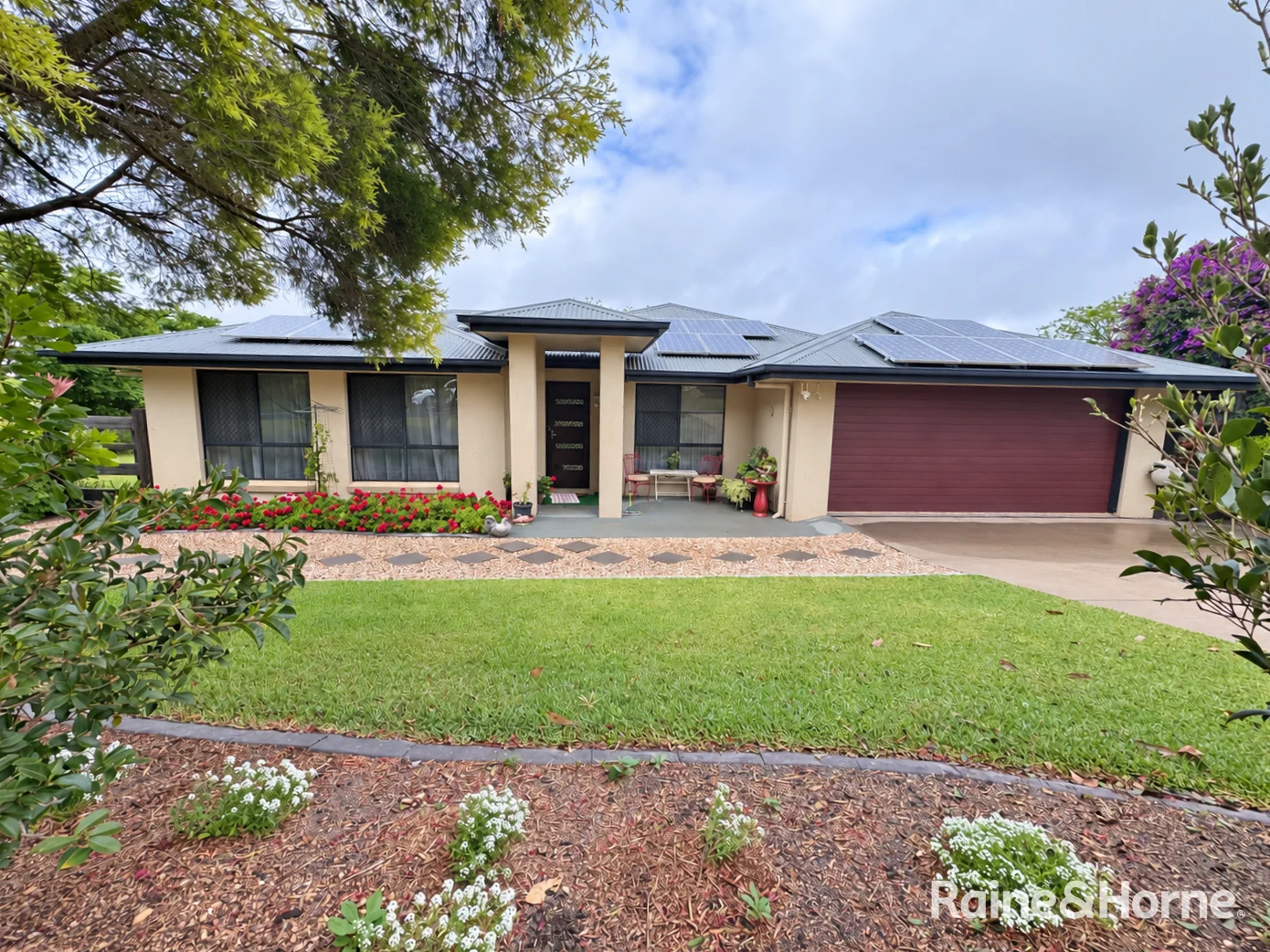 48 Sonaree Drive (1/3)