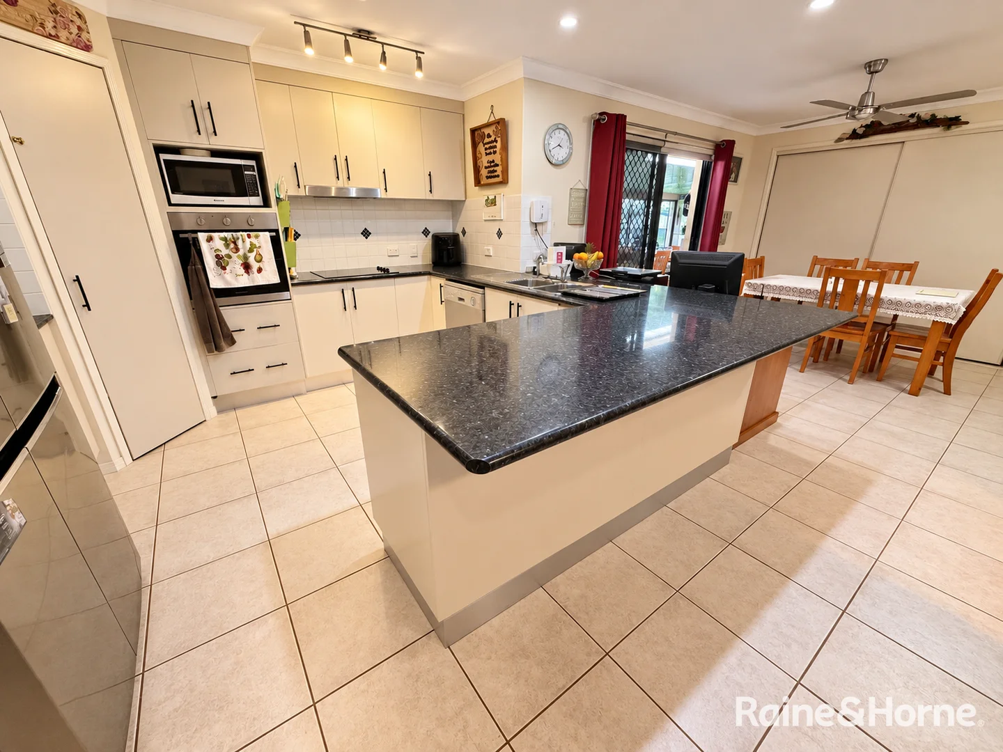 48 Sonaree Drive - Image 5