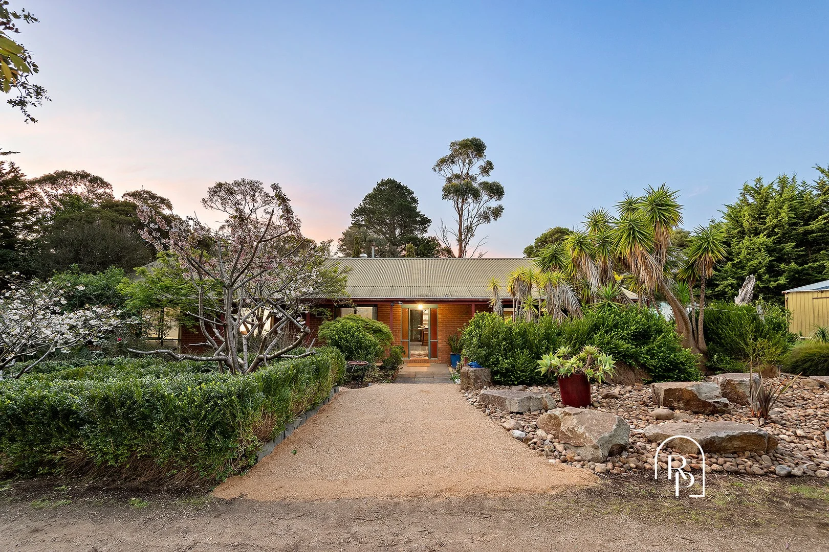 48 Throssell Street (1/1)