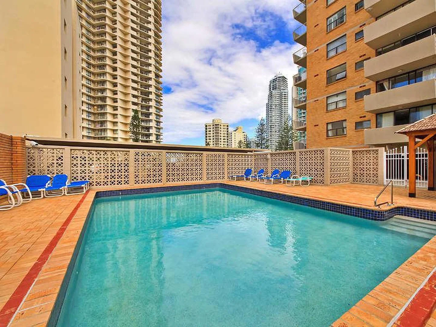 49/3049 Surfers Paradise Boulevard (1/16)
