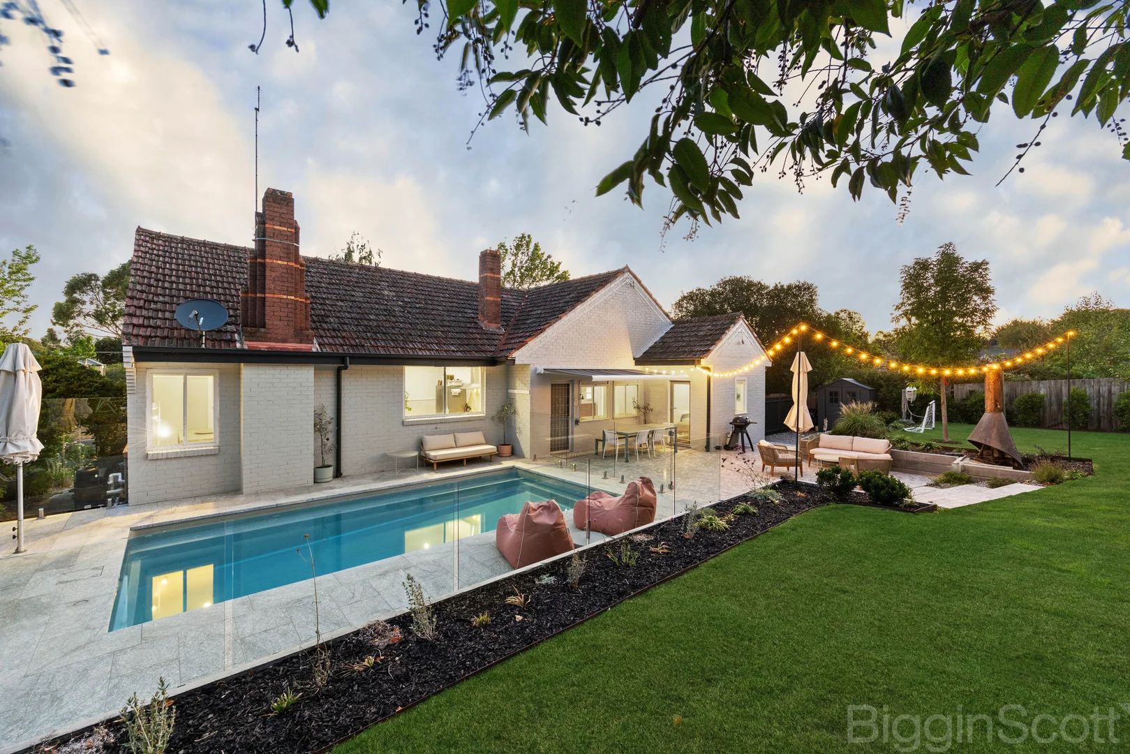 49 Albert Street - Image 2