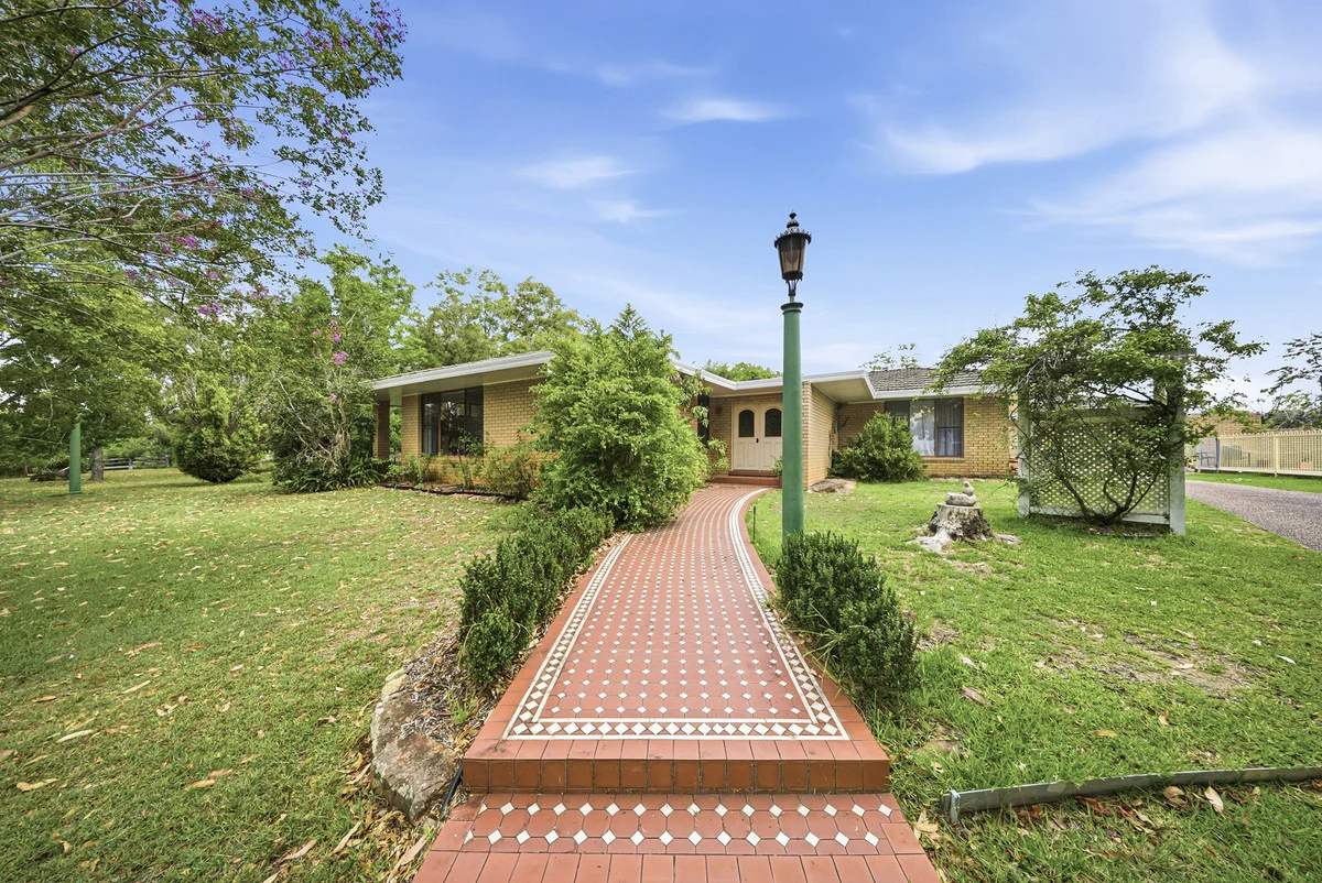 49 Lang Drive (1/1)