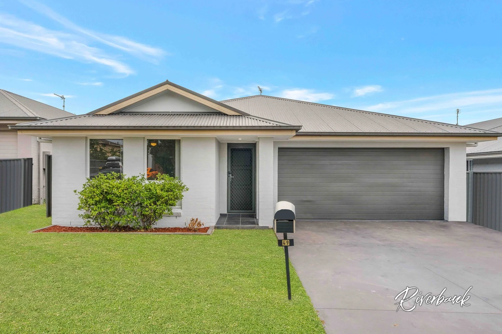 49 Pearson Crescent (1/22)