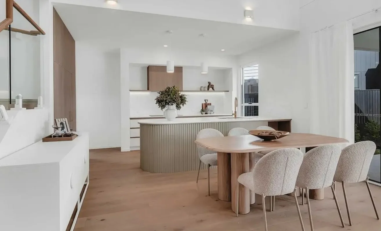 49 Rudd Street (1/7)