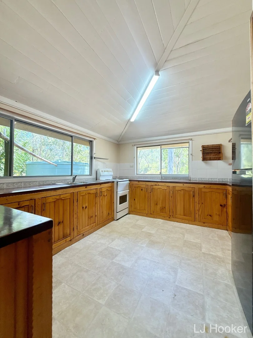 49097 Burnett Highway - Image 3