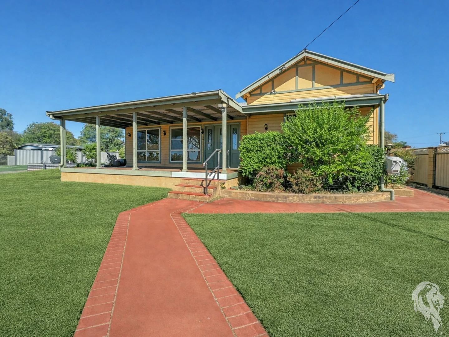 49A Walowa Street (1/21)