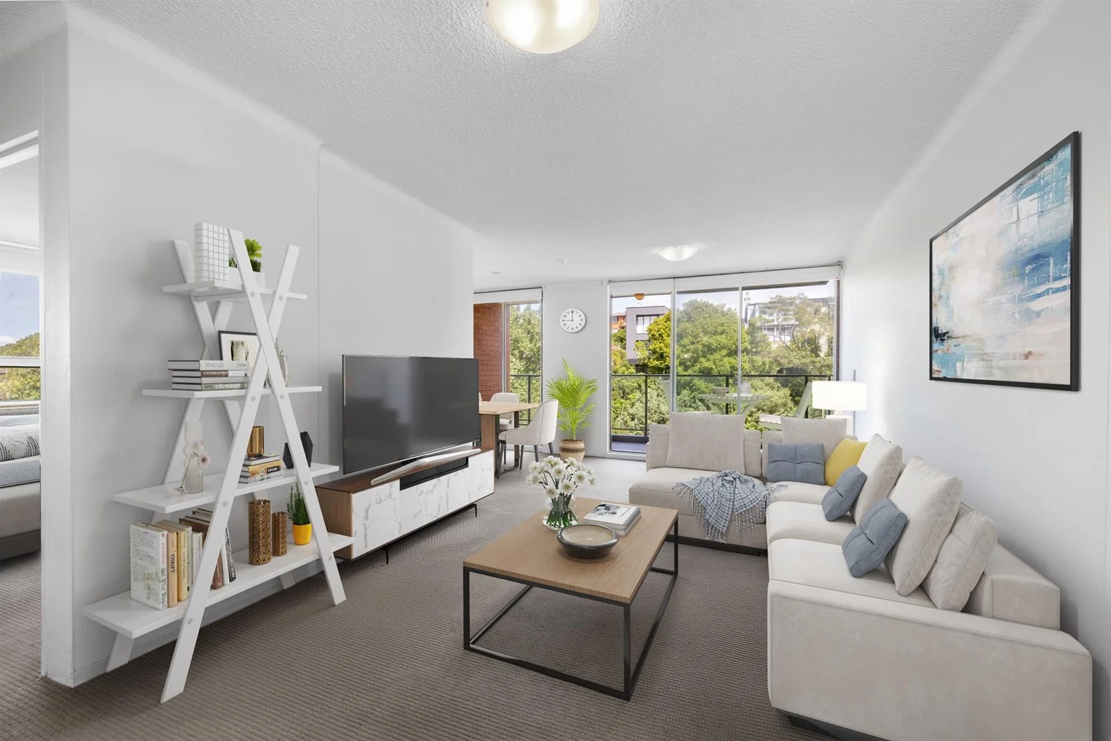 4B/10 Bligh Place (1/6)